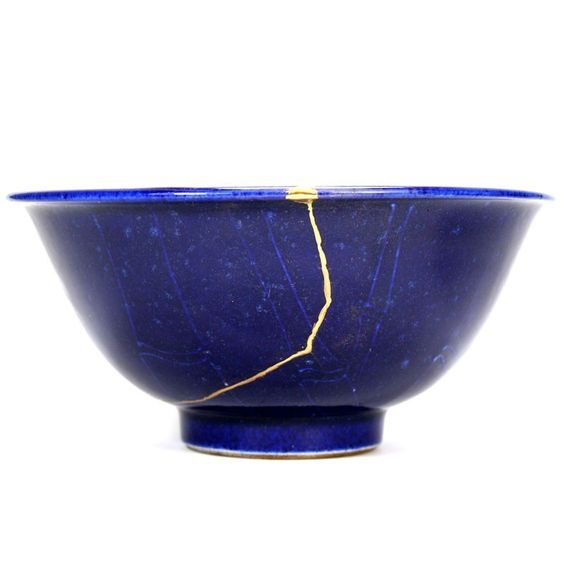 Kintsugi-nghệ thuật vá gốm bằng vàng tôn vinh vẻ đẹp của sự bất toàn