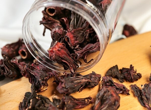 Lợi ích của trà Hibiscus với sức khỏe người dùng